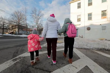 Courts Decide Opposing White House on Deporting Guatemalan Children and Venezuelans