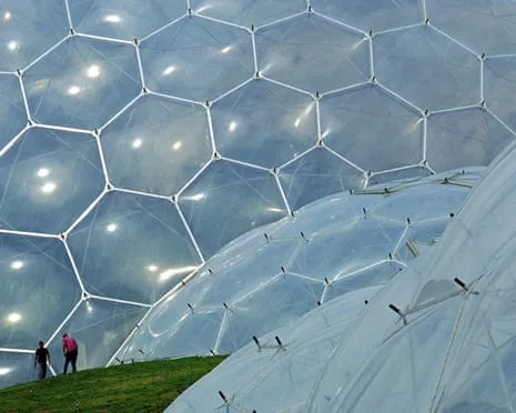 Geodesic Mastermind: Nicholas Grimshaw Introduced Innovative Grandeur to Railways, Planes, Landscapes – and Shopping