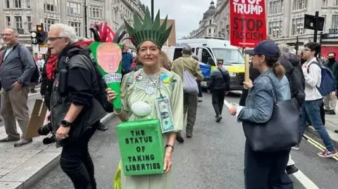 Thousands Activists Assemble in Heart of London to Challenge President Trump's Return Diplomatic Journey